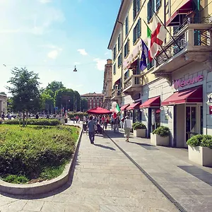 mercure-milano-centro.italymilanhotels.net/