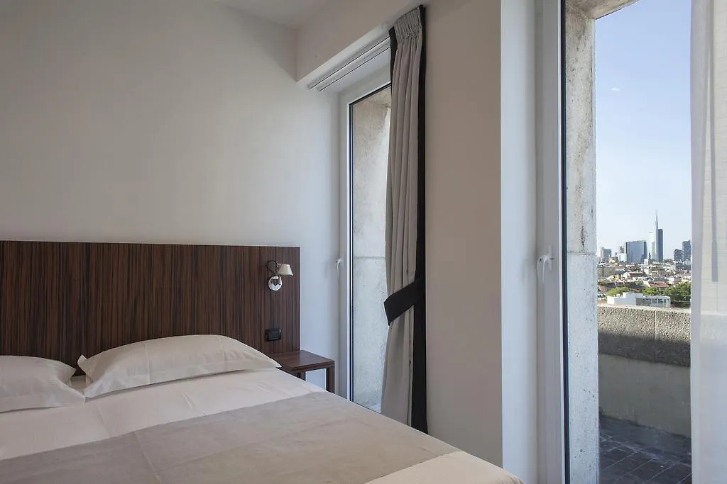 My Bed Montenapoleone Milan 2*,  Italy