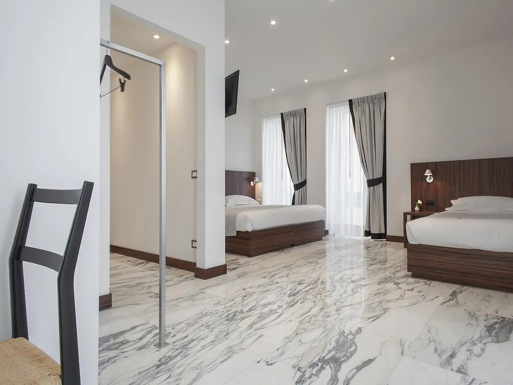 My Bed Montenapoleone Milan 2*,  Italy
