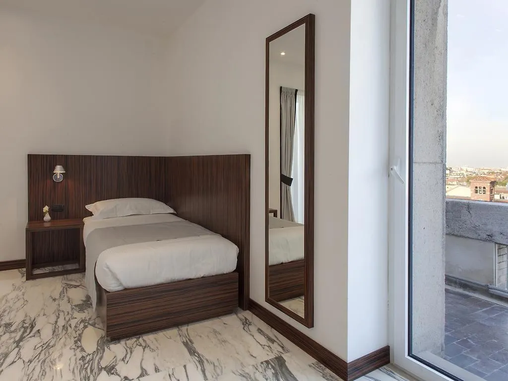 ** Guest house My Bed Montenapoleone Milan Italy