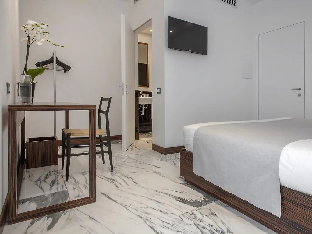 My Bed Montenapoleone Milan
