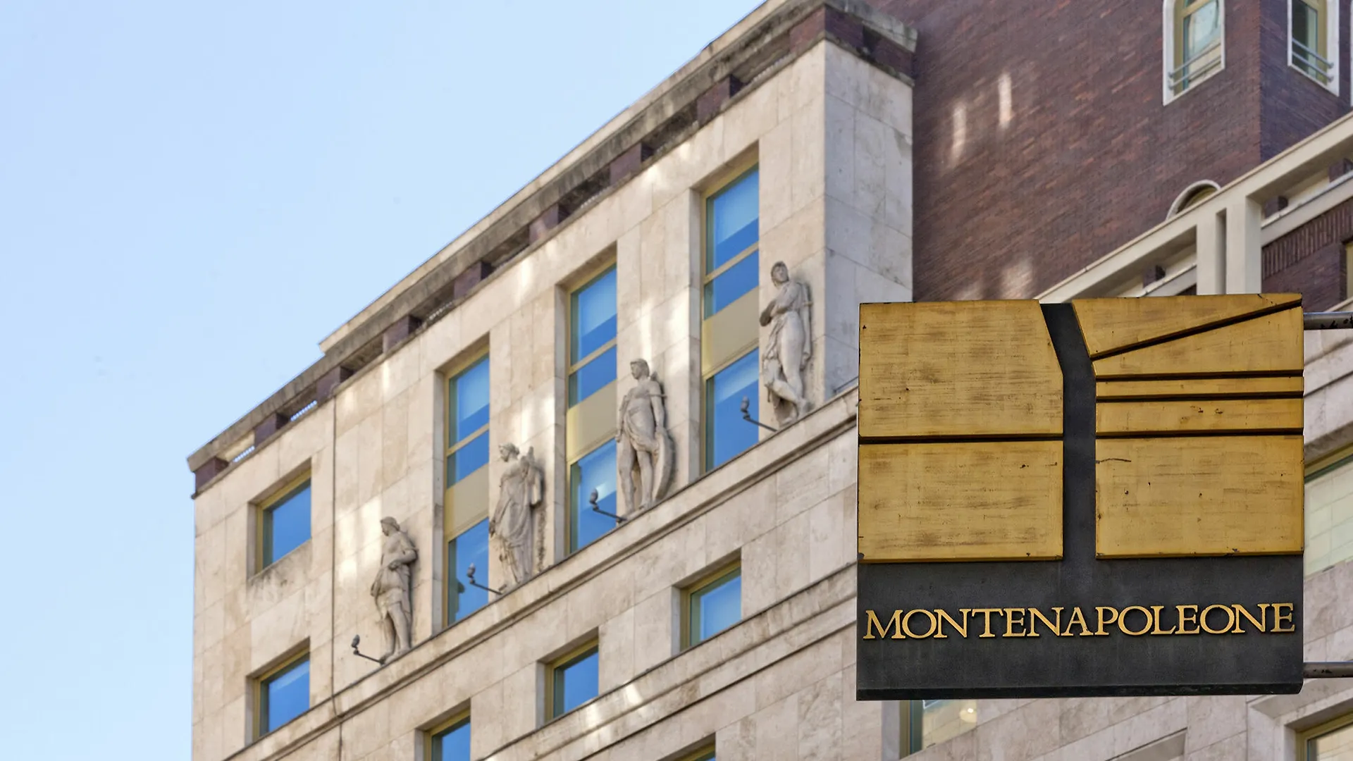 Guest house My Bed Montenapoleone Milan