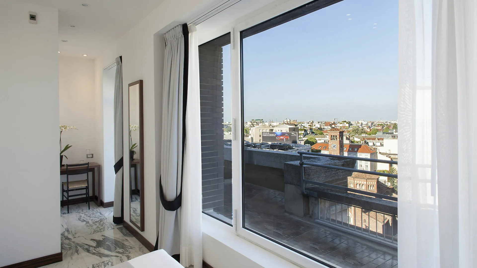 ** Guest house My Bed Montenapoleone Milan Italy